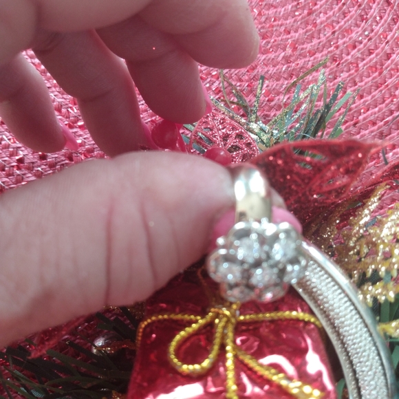 Beautiful Christmas or Engagement Ring 💍 - Picture 2 of 16